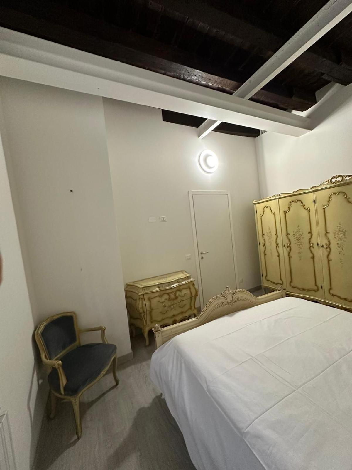 Al Campanile Apartment Верона Екстериор снимка