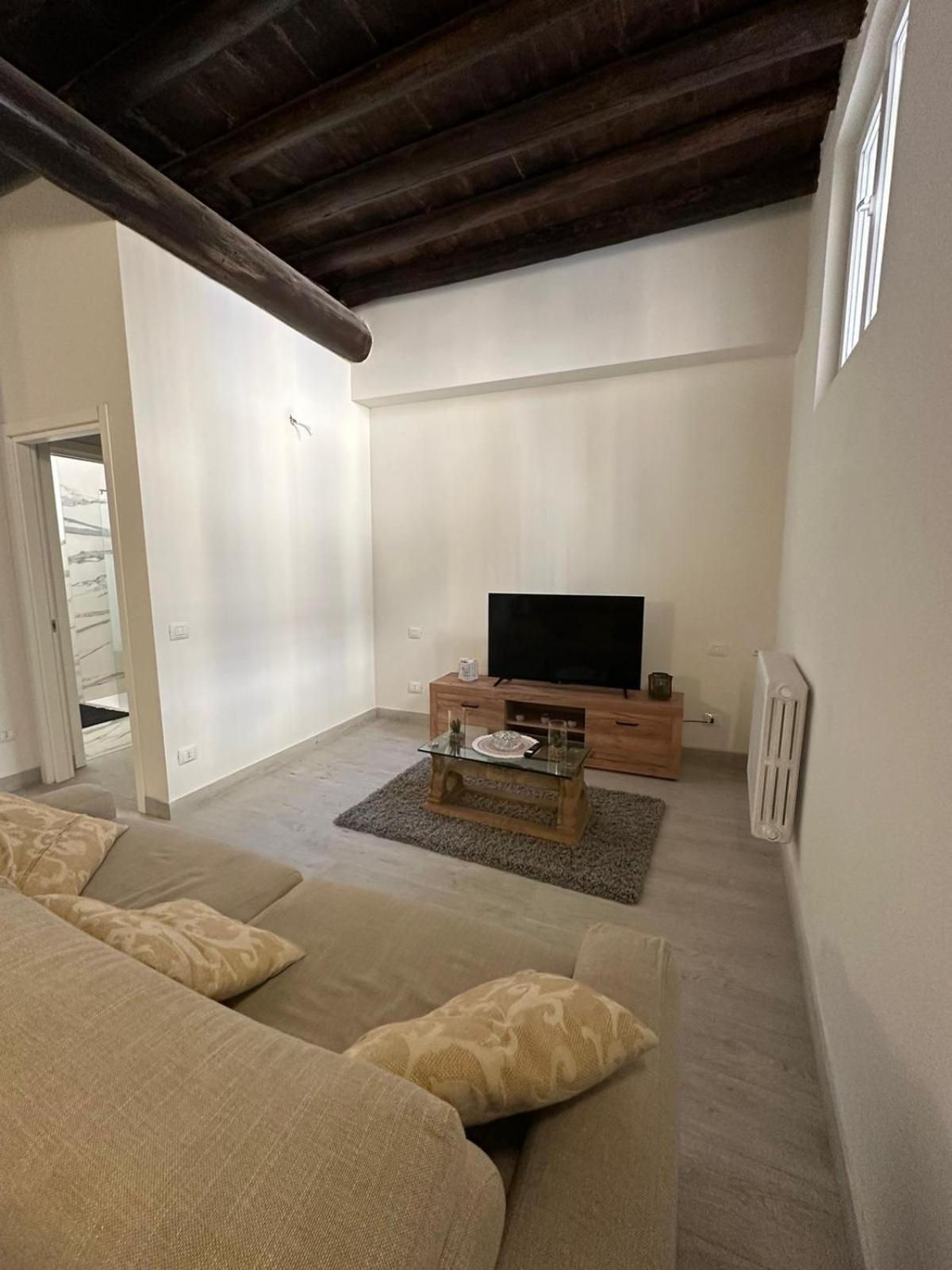 Al Campanile Apartment Верона Екстериор снимка