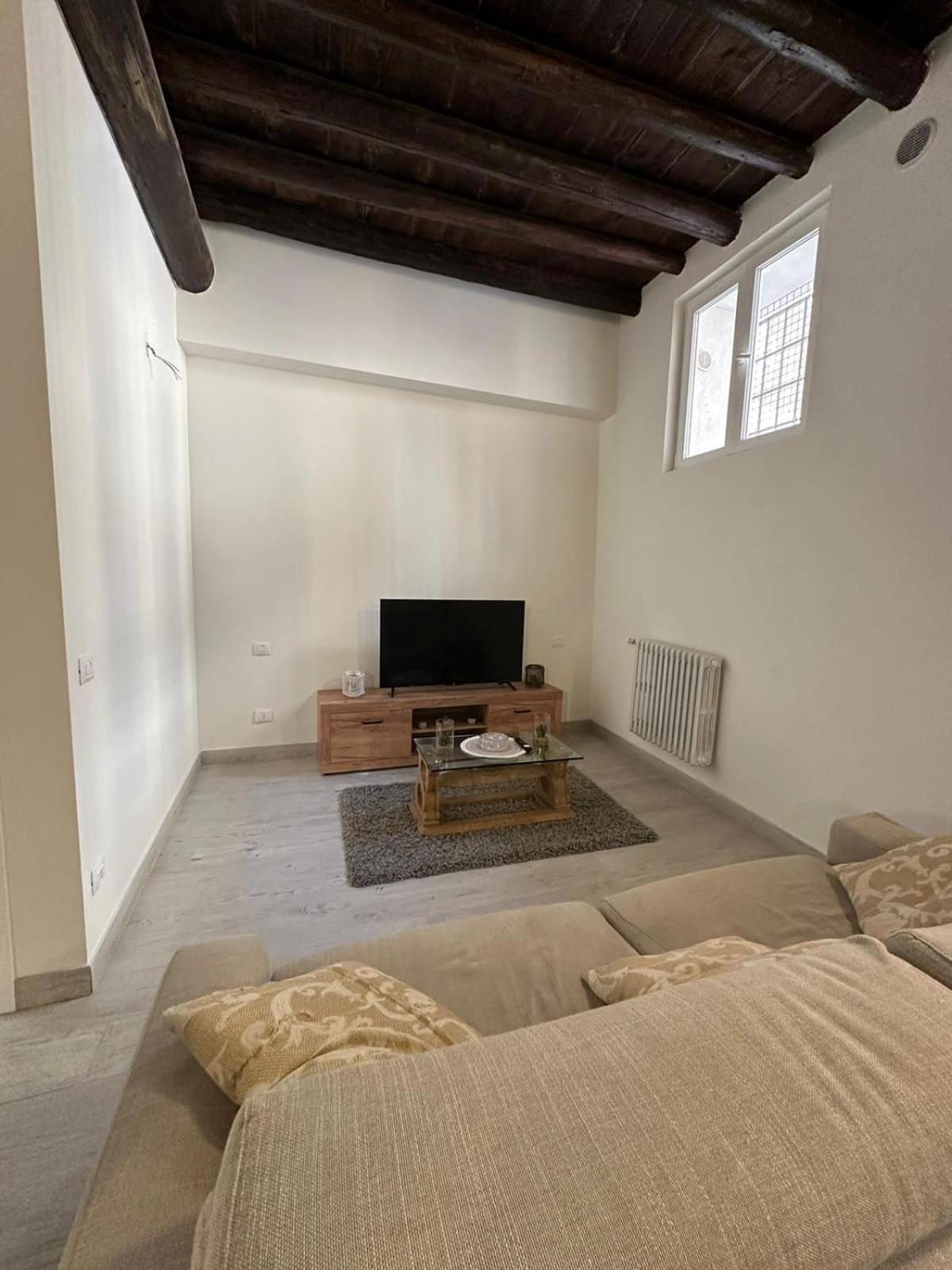 Al Campanile Apartment Верона Екстериор снимка